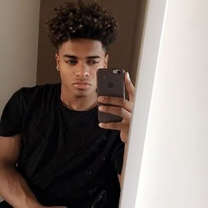 Meet your Posher, Lexi